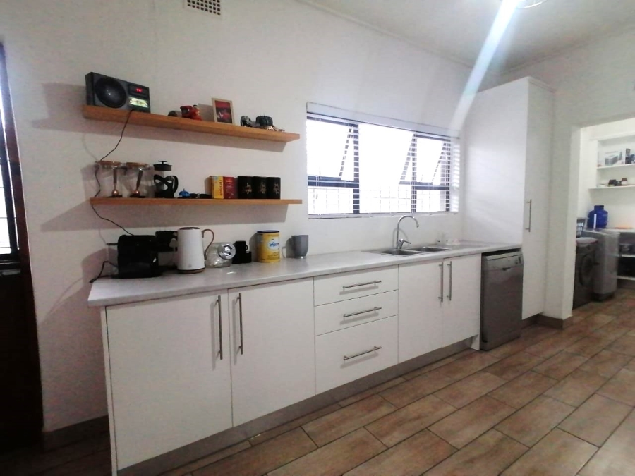 3 Bedroom Property for Sale in Peerless Park Western Cape